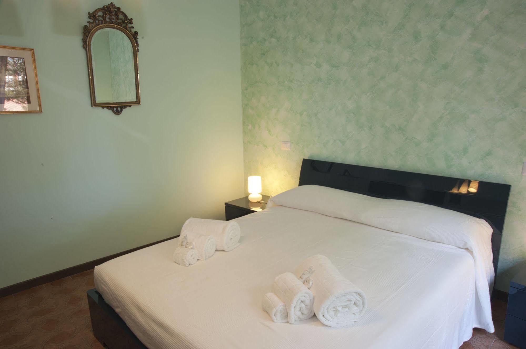 Domus In Viridi Bed & Breakfast โรม ภายนอก รูปภาพ