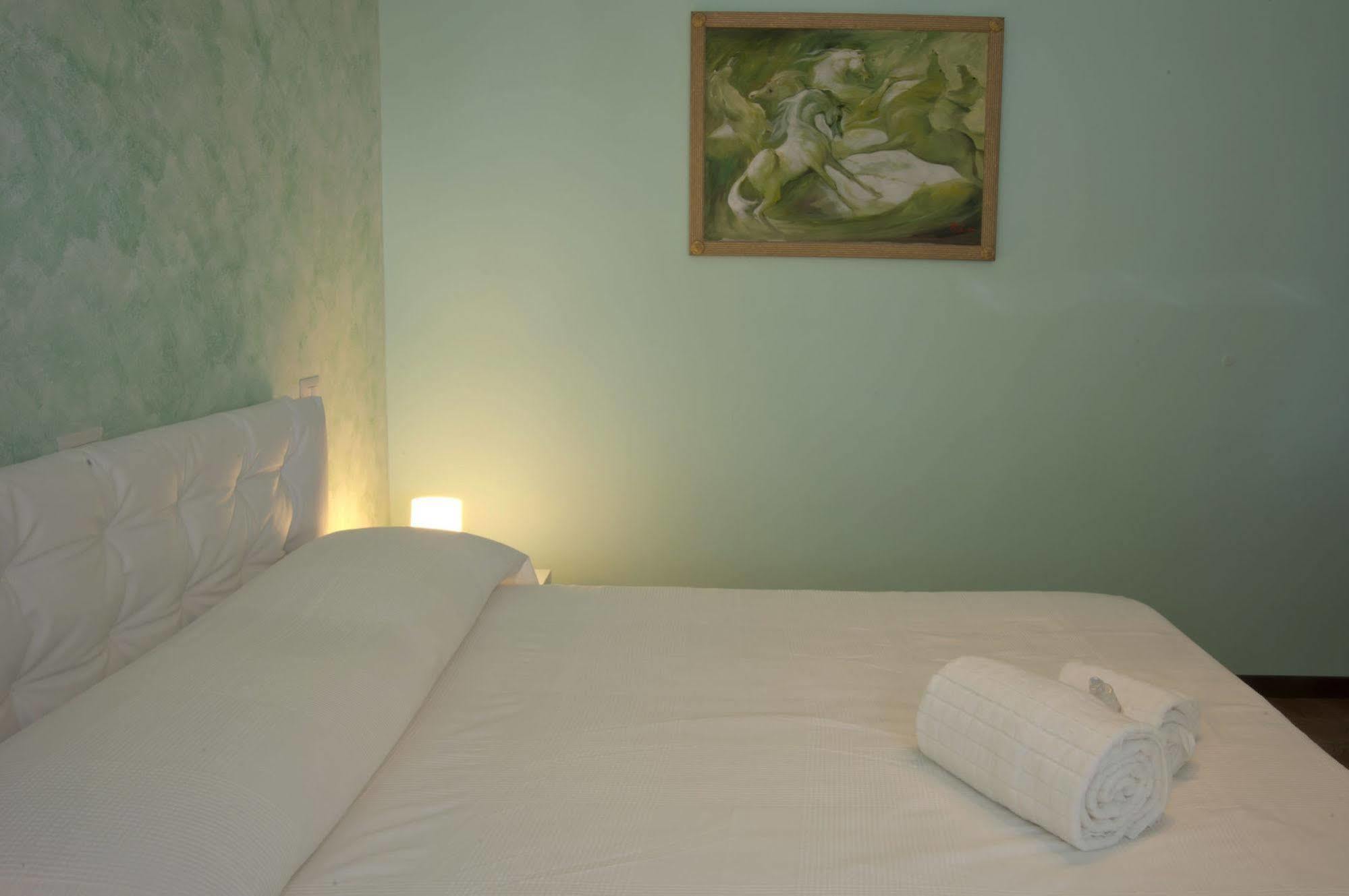 Domus In Viridi Bed & Breakfast โรม ภายนอก รูปภาพ